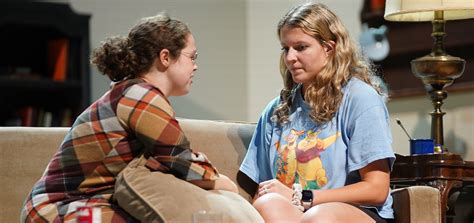 female odd couple character descriptions.